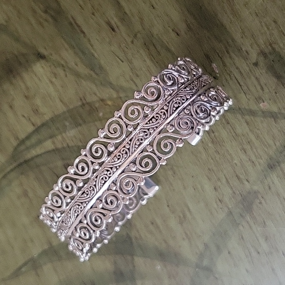 Handcrafted Bangle - image 2